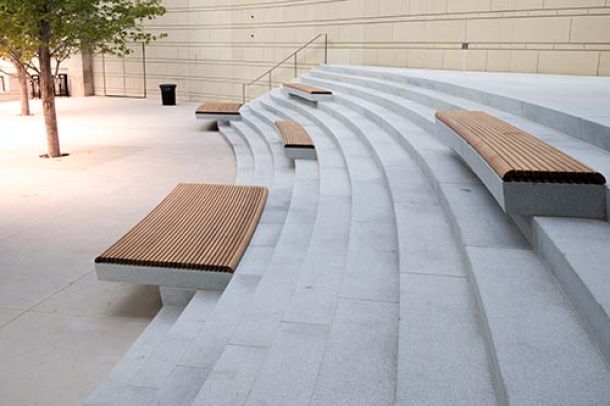 nettoyage de mobilier urbain